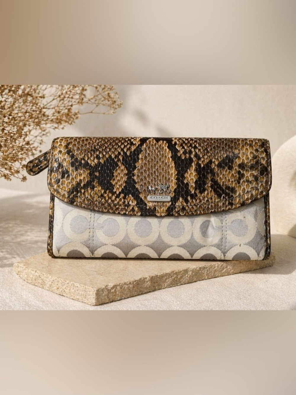 Coach Python Madison Graphic Modern Op Art Signature Wallet
